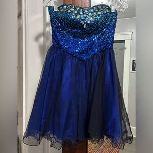 Masquerade Blue Iridescent Jewel Sequin Strapless Tulle Prom Dress Junior3/4